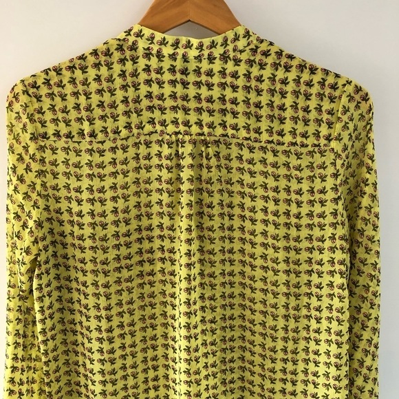 Kut from the KLOTH bright yellow button down shirt. Floral small roses print - Picture 5 of 9